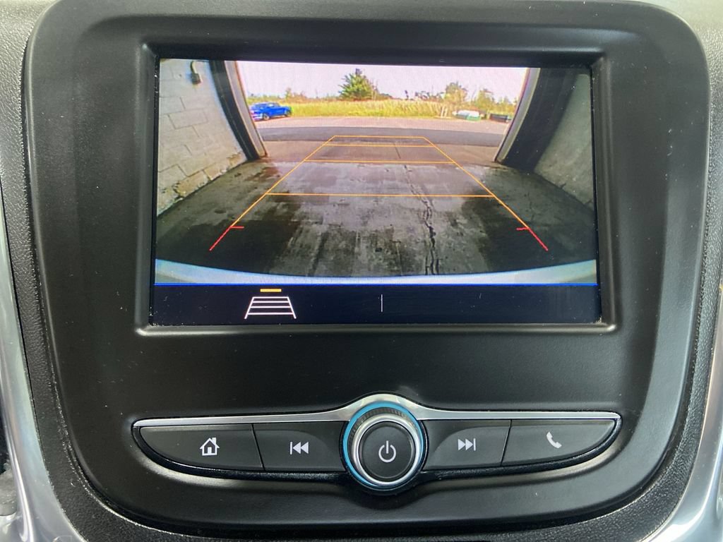 2020 Chevrolet Equinox LS - Photo 15