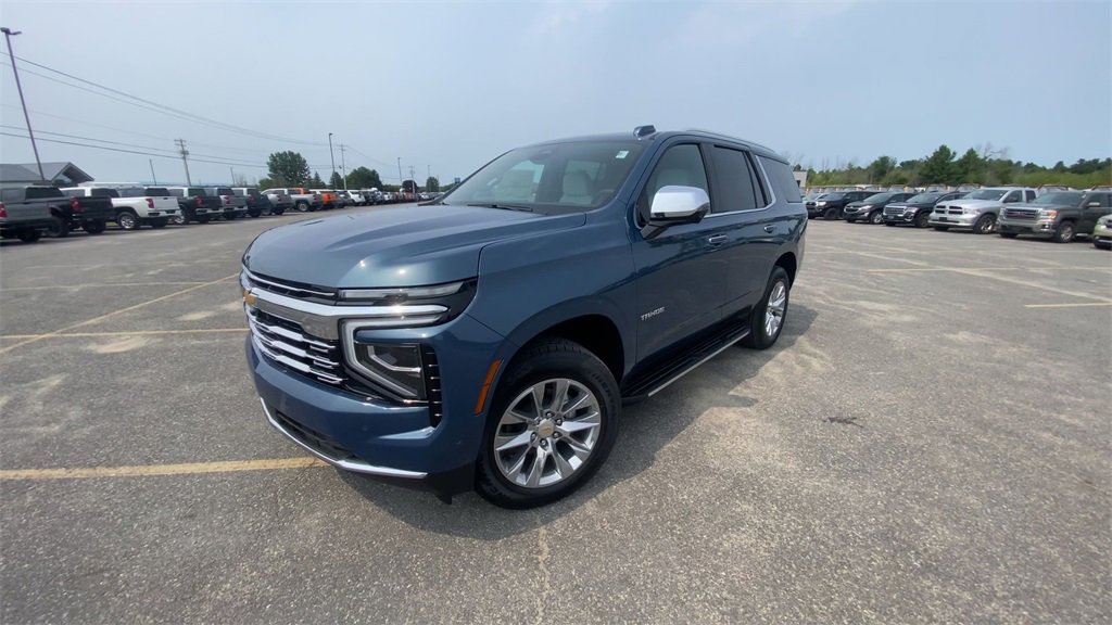 2025 Chevrolet Tahoe Premier photo 4
