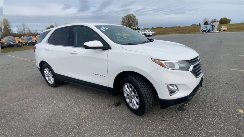 2020 Chevrolet Equinox LT photo 2