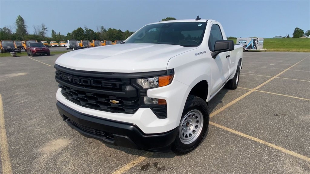 2025 Chevrolet Silverado 1500 photo 4