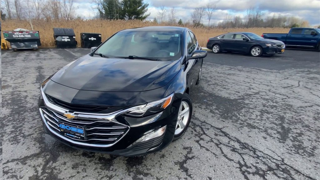 2024 Chevrolet Malibu 1LT photo 3