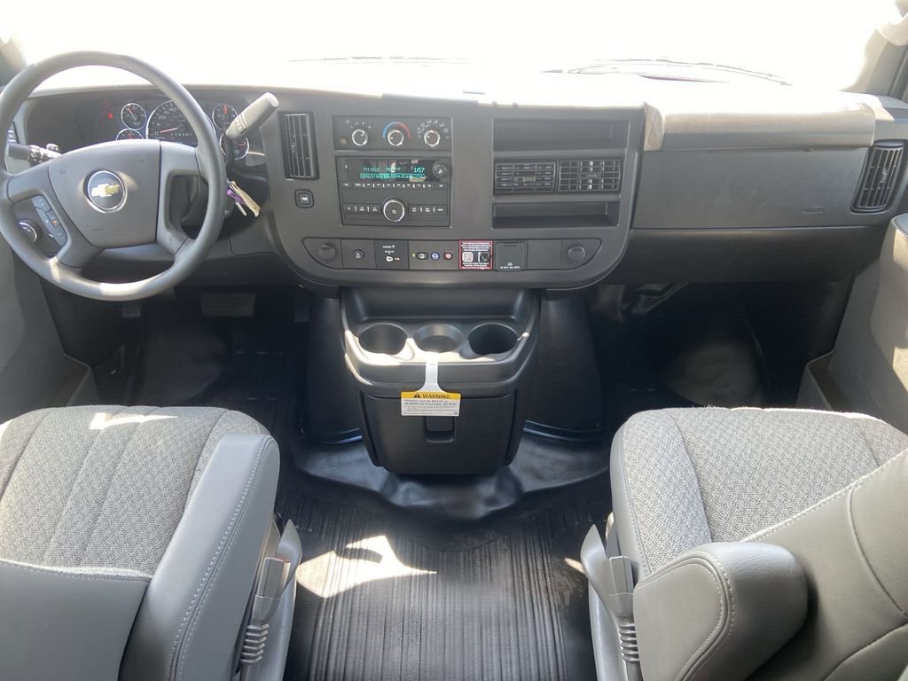 2025 Chevrolet Express Cargo Work Van - Photo 20