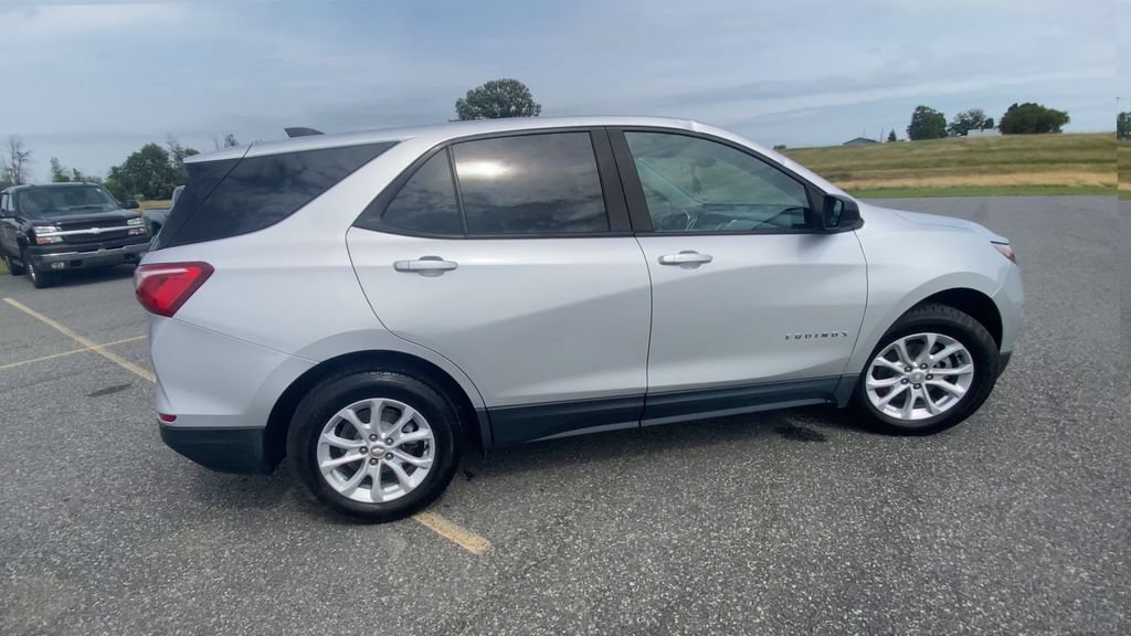 2020 Chevrolet Equinox LS - Photo 9