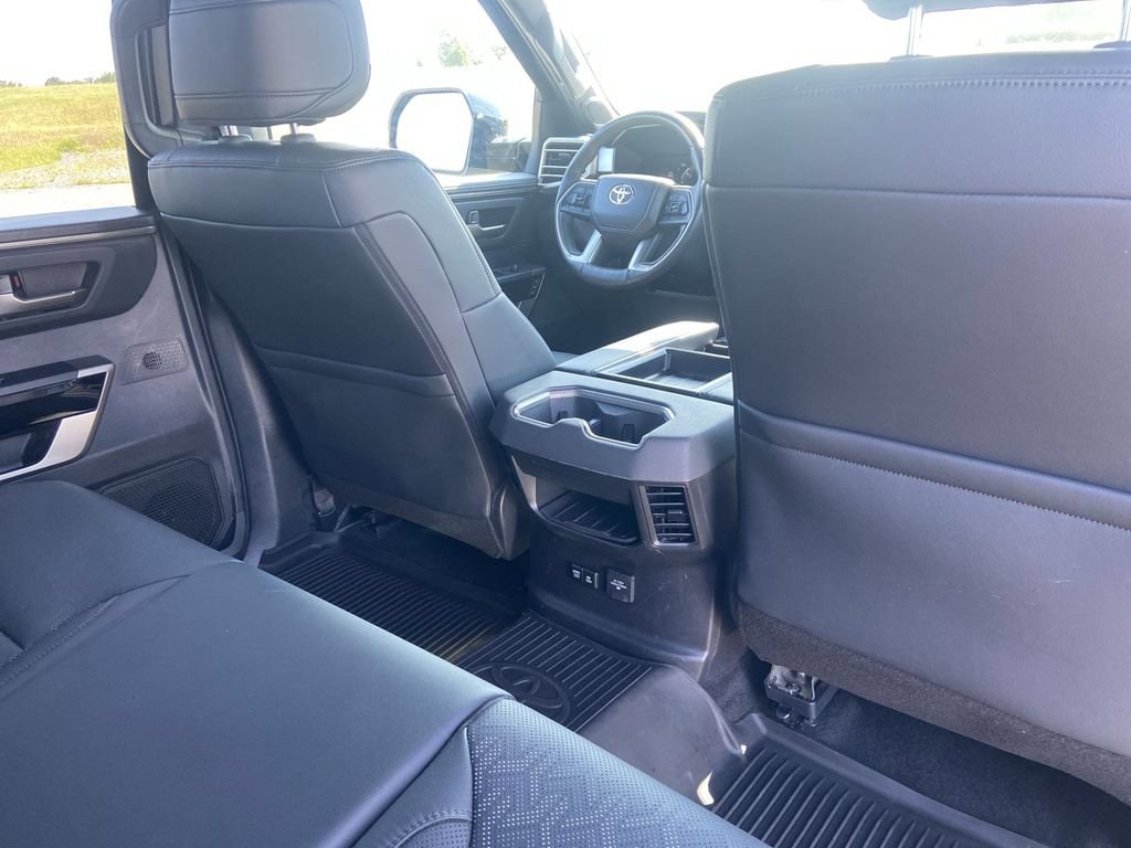 2025 Toyota Tundra Limited - Photo 14