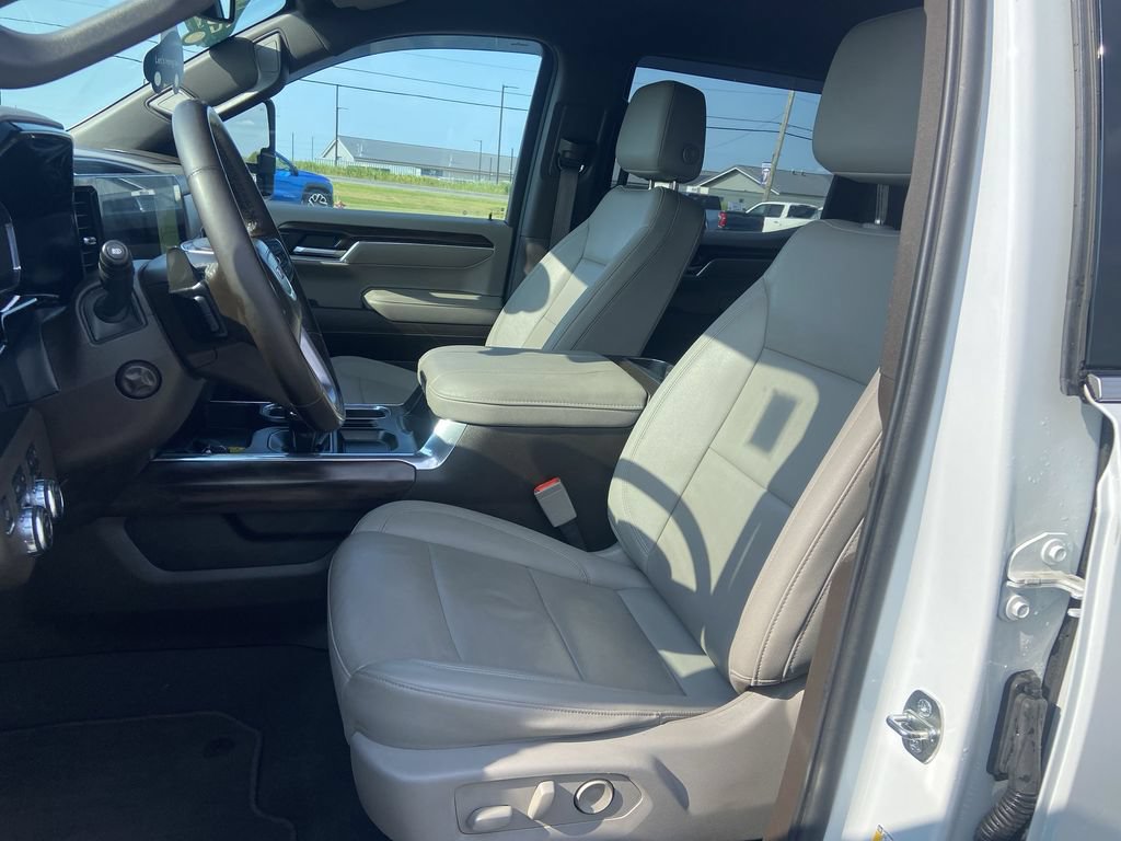 2023 GMC Sierra 1500 SLT - Photo 19