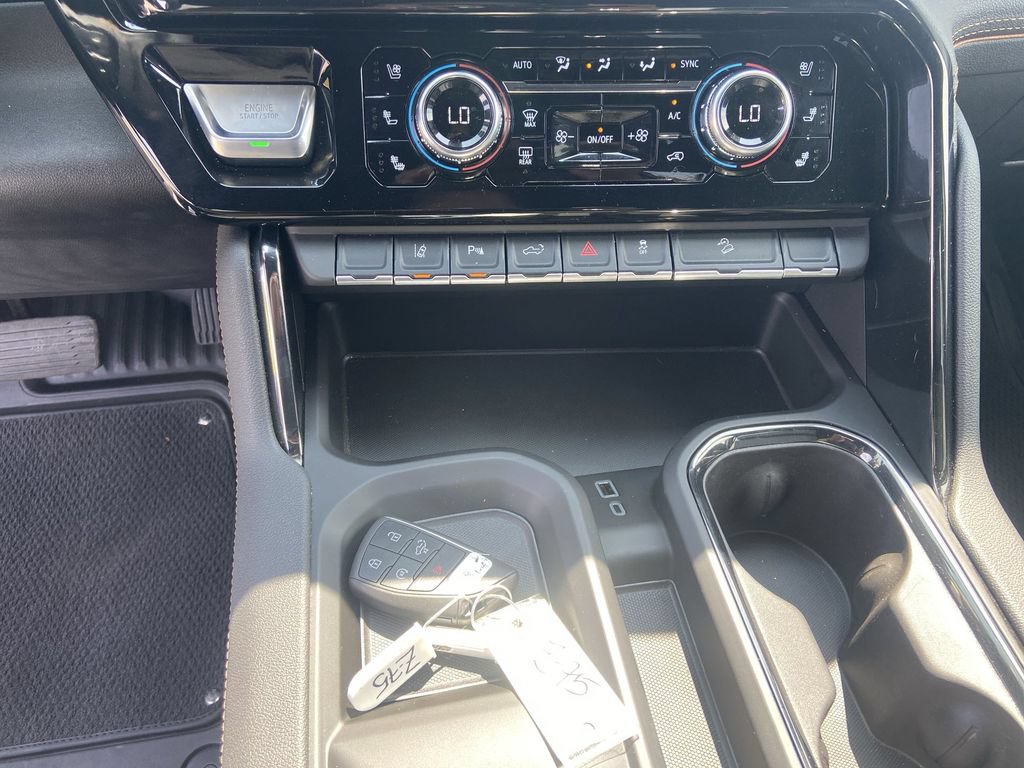 2024 GMC Sierra 2500HD AT4 - Photo 18