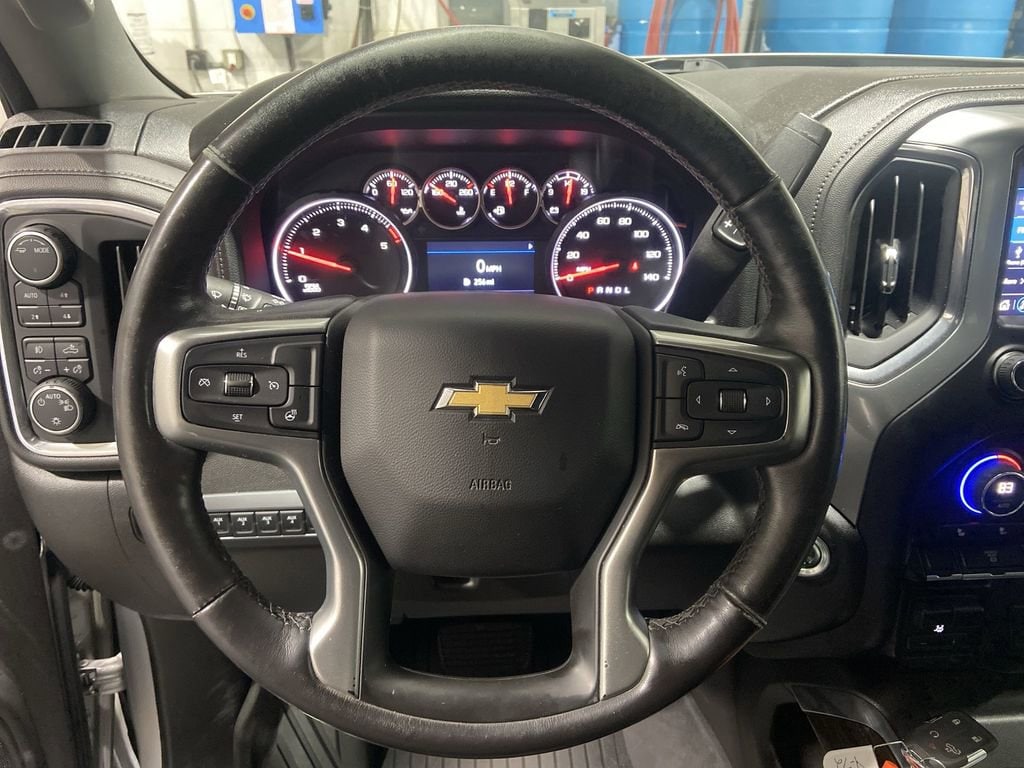 2022 Chevrolet Silverado 3500HD LT - Photo 11