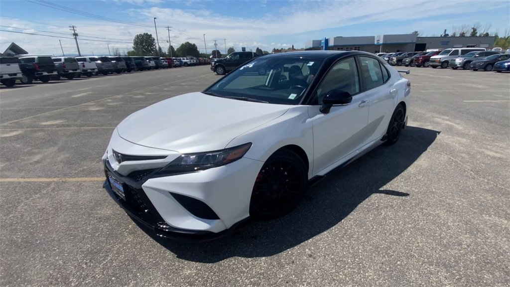 2022 Toyota Camry TRD photo 4