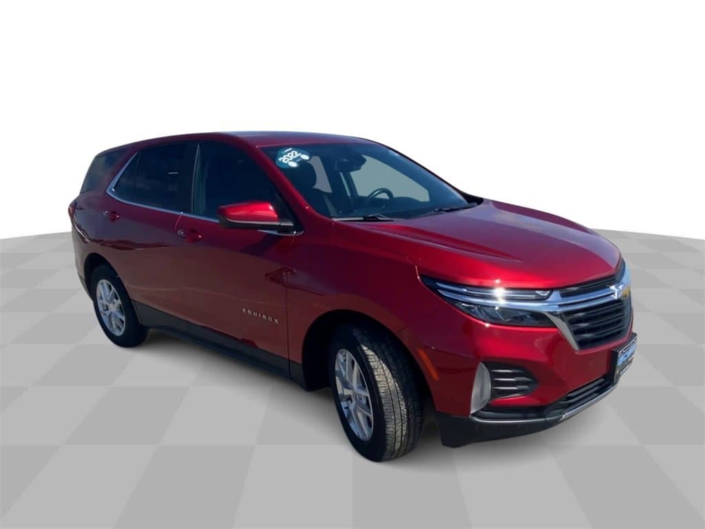 Used 2022 Chevrolet Equinox LT with VIN 3GNAXUEV3NL219404 for sale in Champlain, NY