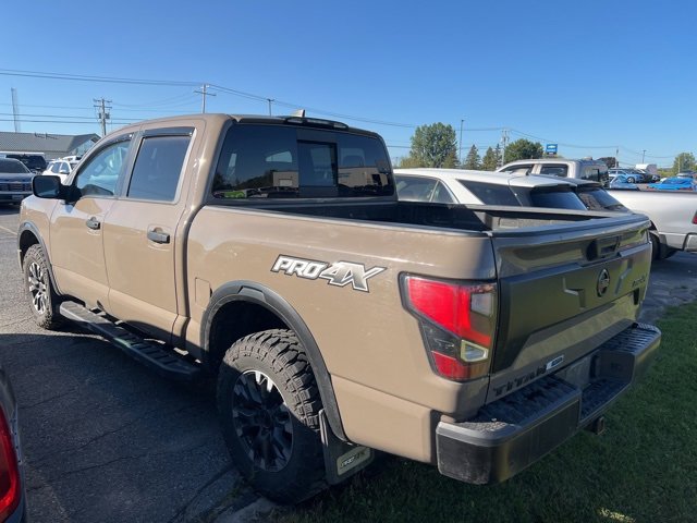 2022 Nissan Titan PRO-4X photo 4