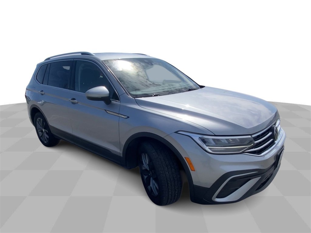 Used 2023 Volkswagen Tiguan SE with VIN 3VV2B7AX8PM018617 for sale in Champlain, NY
