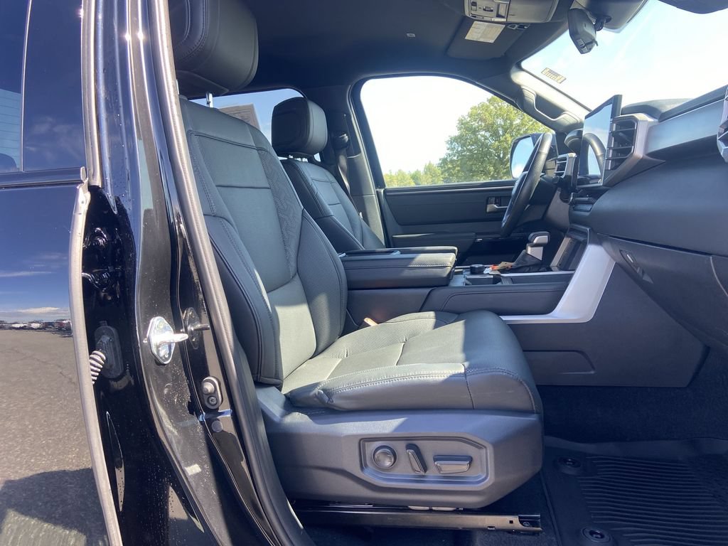 2025 Toyota Tundra Limited - Photo 35