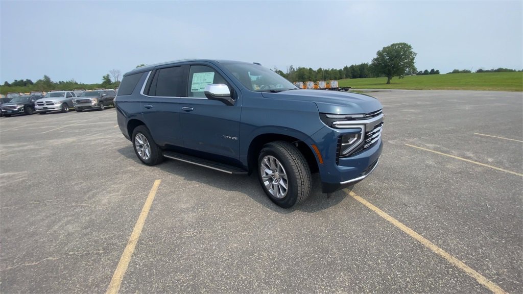 2025 Chevrolet Tahoe Premier photo 2