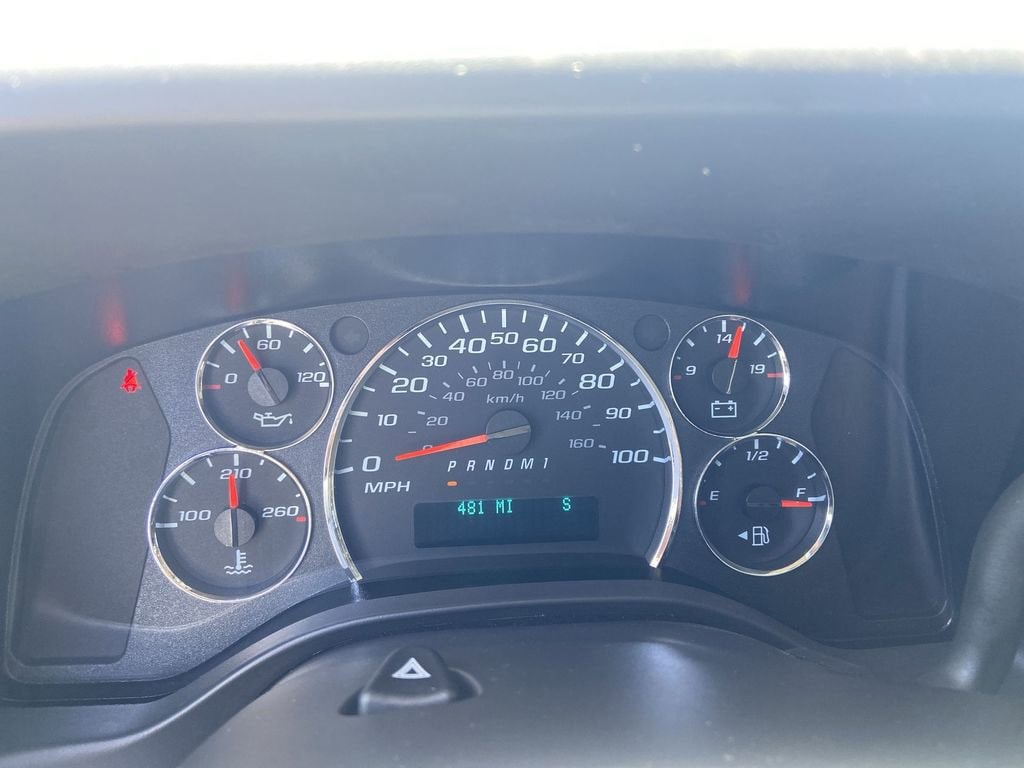 2025 Chevrolet Express Cargo Work Van - Photo 13