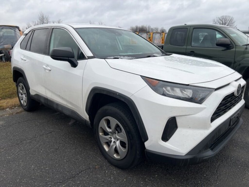Used 2022 Toyota RAV4 LE SUV