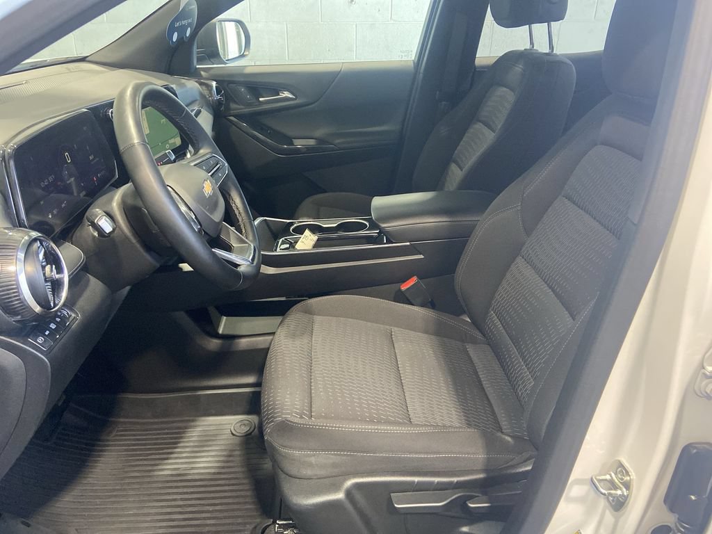 2025 Chevrolet Equinox LT - Photo 19