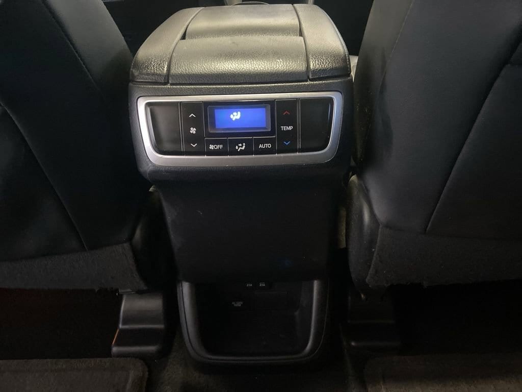 2019 Toyota Highlander XLE - Photo 22