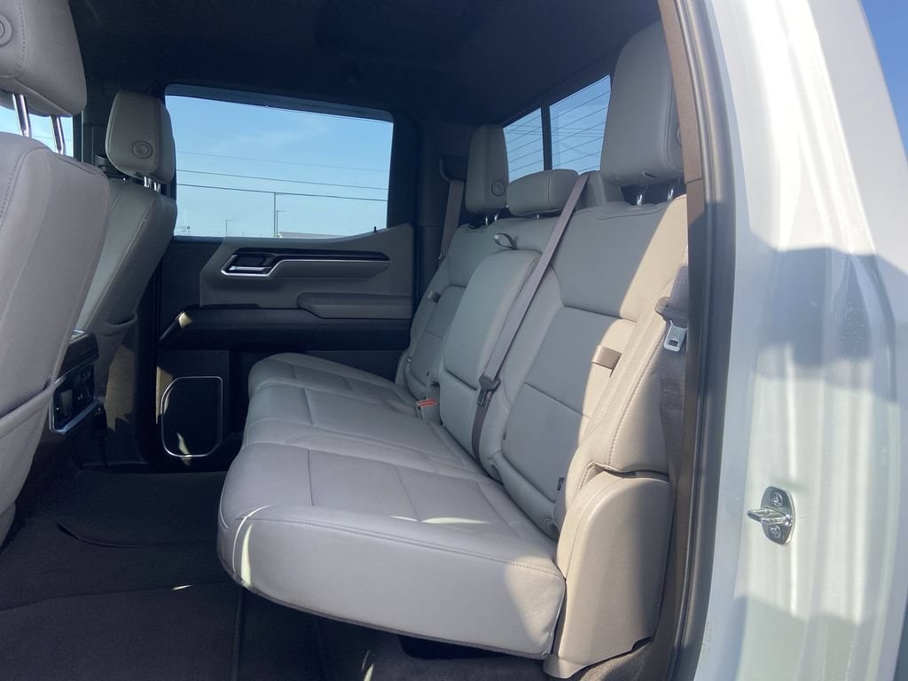 2023 GMC Sierra 1500 SLT - Photo 25