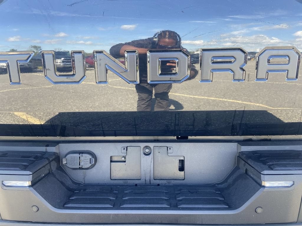 2025 Toyota Tundra Limited - Photo 39