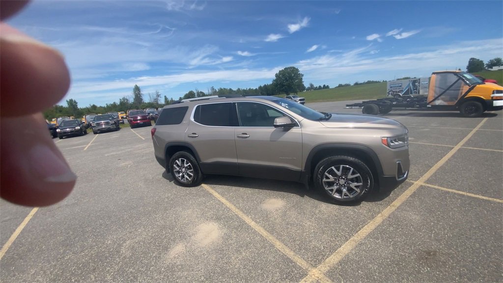2023 Gmc Acadia SLT photo 2