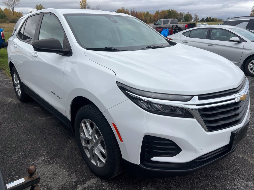 Used 2022 Chevrolet Equinox LS SUV