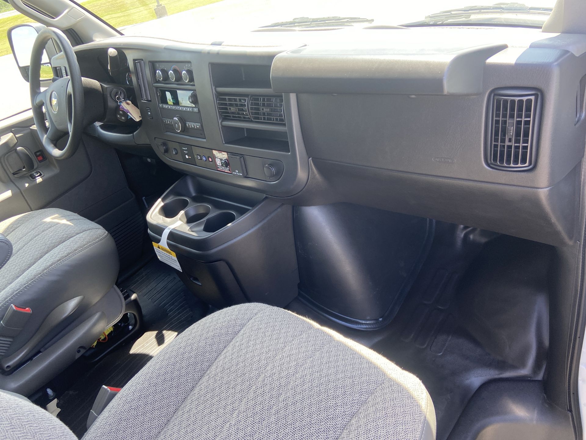 2025 Chevrolet Express Cargo Work Van - Photo 82