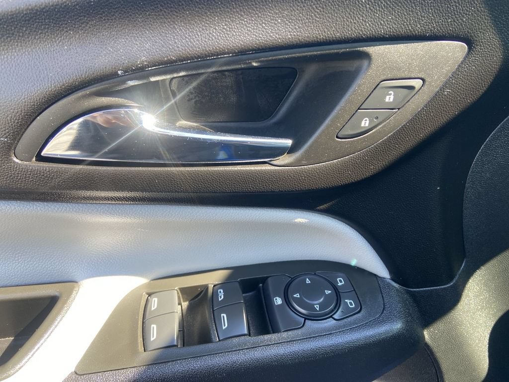 2024 Chevrolet Equinox LS - Photo 23