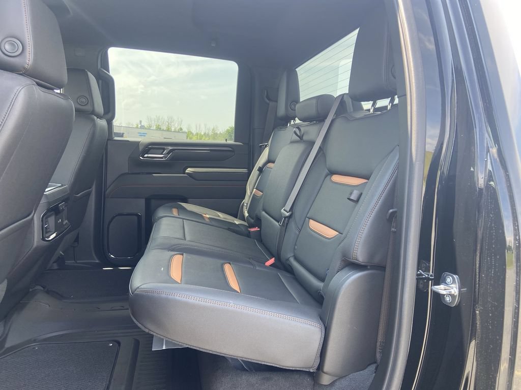 2024 GMC Sierra 2500HD AT4 - Photo 25