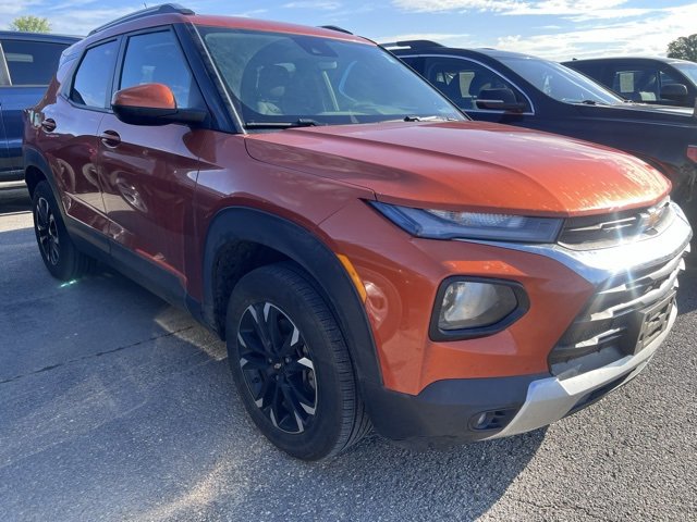 2022 Chevrolet Trailblazer LT photo 2