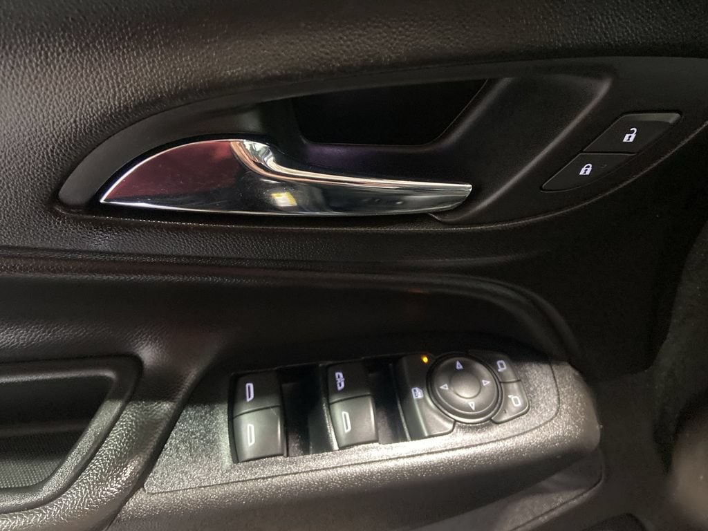 2018 Chevrolet Equinox LT - Photo 23
