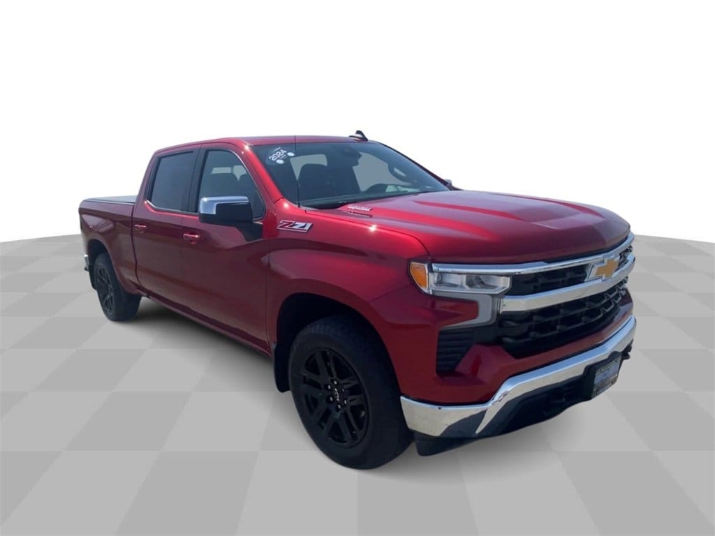 Used 2024 Chevrolet Silverado 1500 LT with VIN 3GCUDDE83RG312303 for sale in Champlain, NY