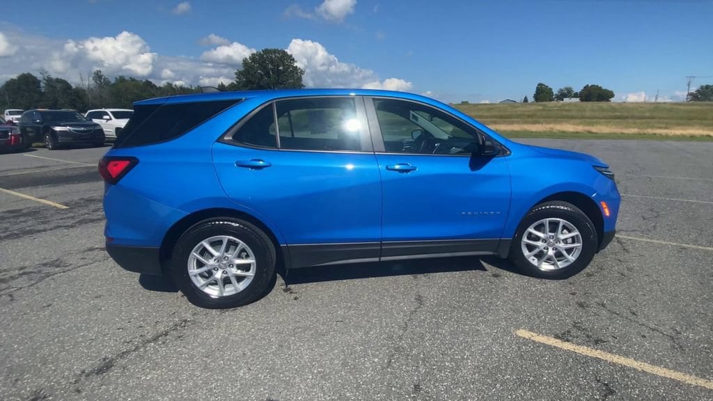 2024 Chevrolet Equinox LS - Photo 9