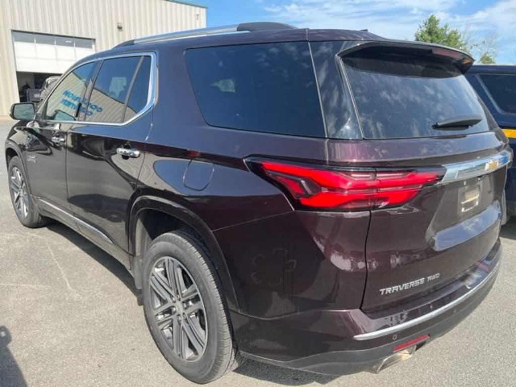 Used 2023 Chevrolet Traverse High Country SUV