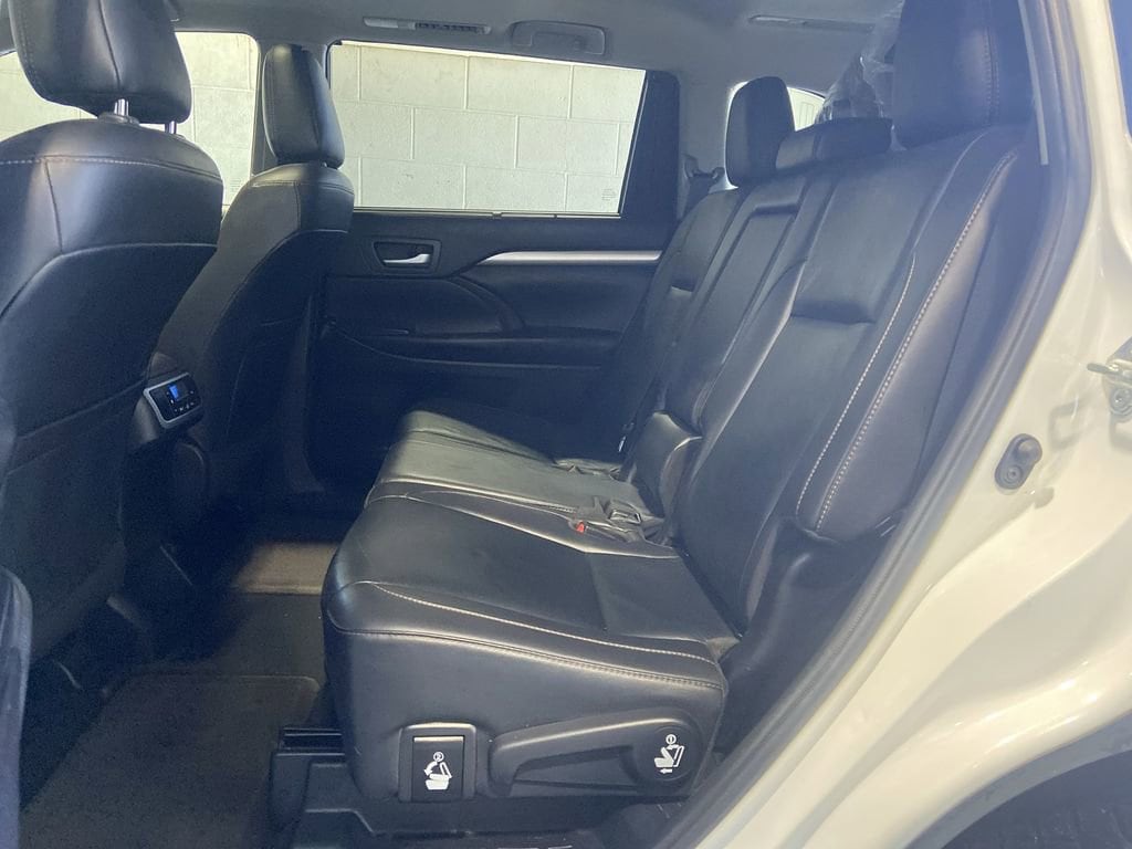 2019 Toyota Highlander XLE - Photo 25
