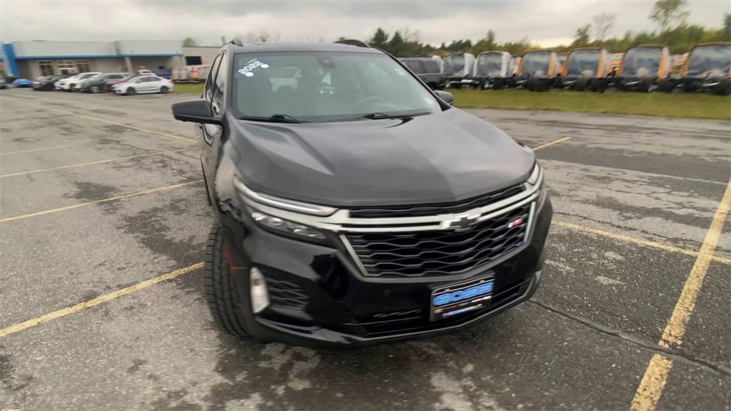 2022 Chevrolet Equinox RS photo 3