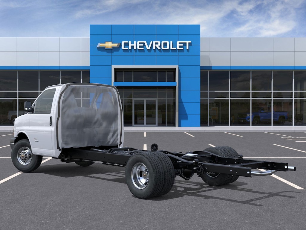 New 2026 Chevrolet Express Cutaway 3500 1WT Cutaway Van