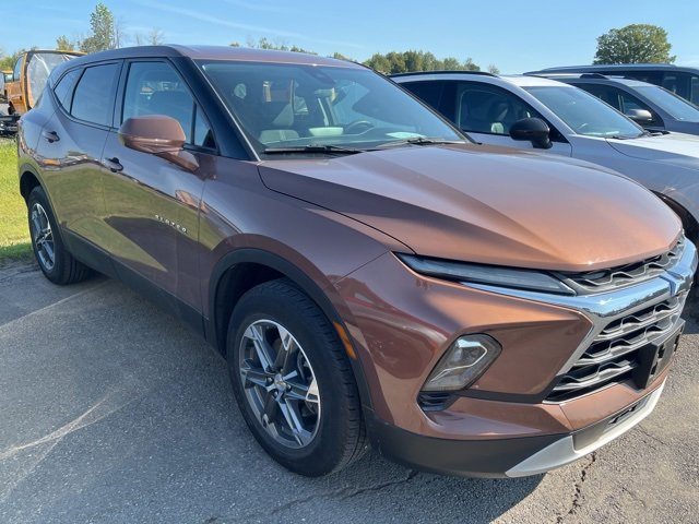 2023 Chevrolet Blazer 2LT photo 2