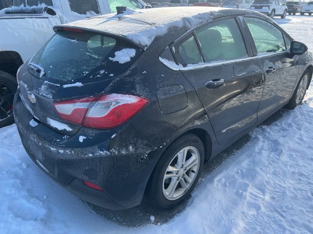 2017 Chevrolet Cruze LT photo 3