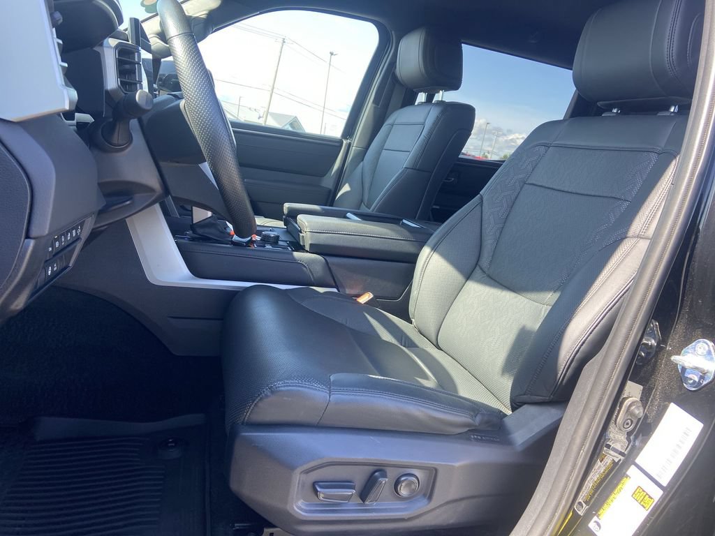 2025 Toyota Tundra Limited - Photo 27