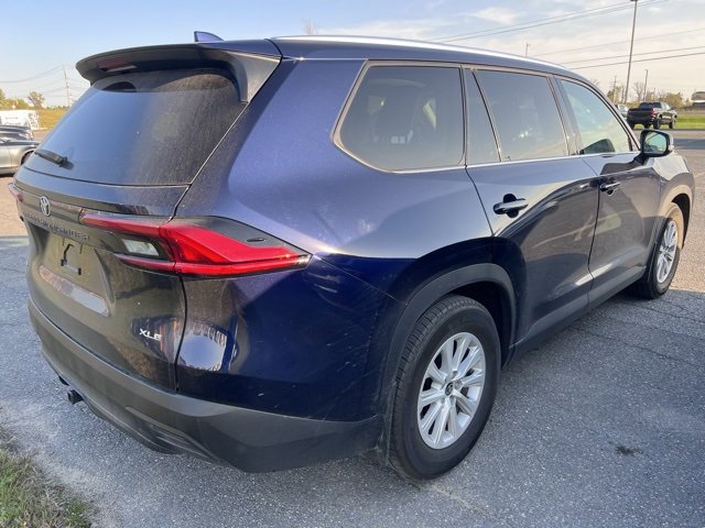 2024 Toyota Grand Highlander XLE photo 3