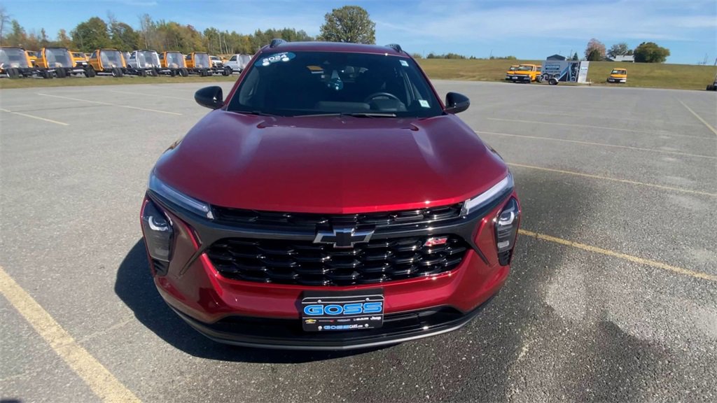 2024 Chevrolet Trax photo 3