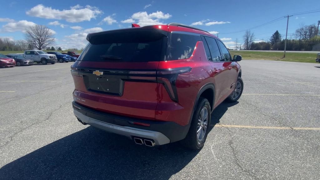 2025 Chevrolet Traverse LT - Photo 8