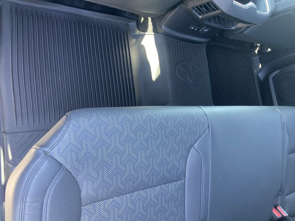 2025 Toyota Tundra Limited - Photo 42