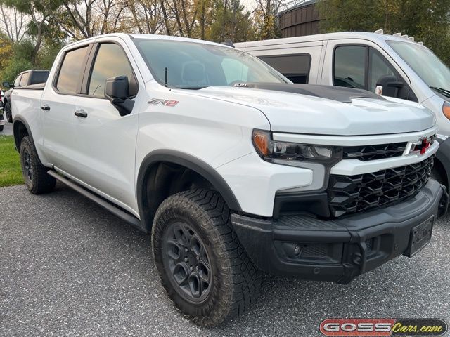 2024 Chevrolet Silverado 1500 ZR2 photo 2