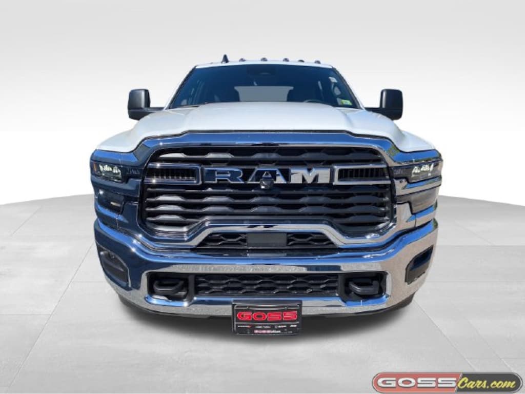 New 2026 Ram 3500 TRADESMAN CREW CAB 4X4 6'4 BOX Pickup