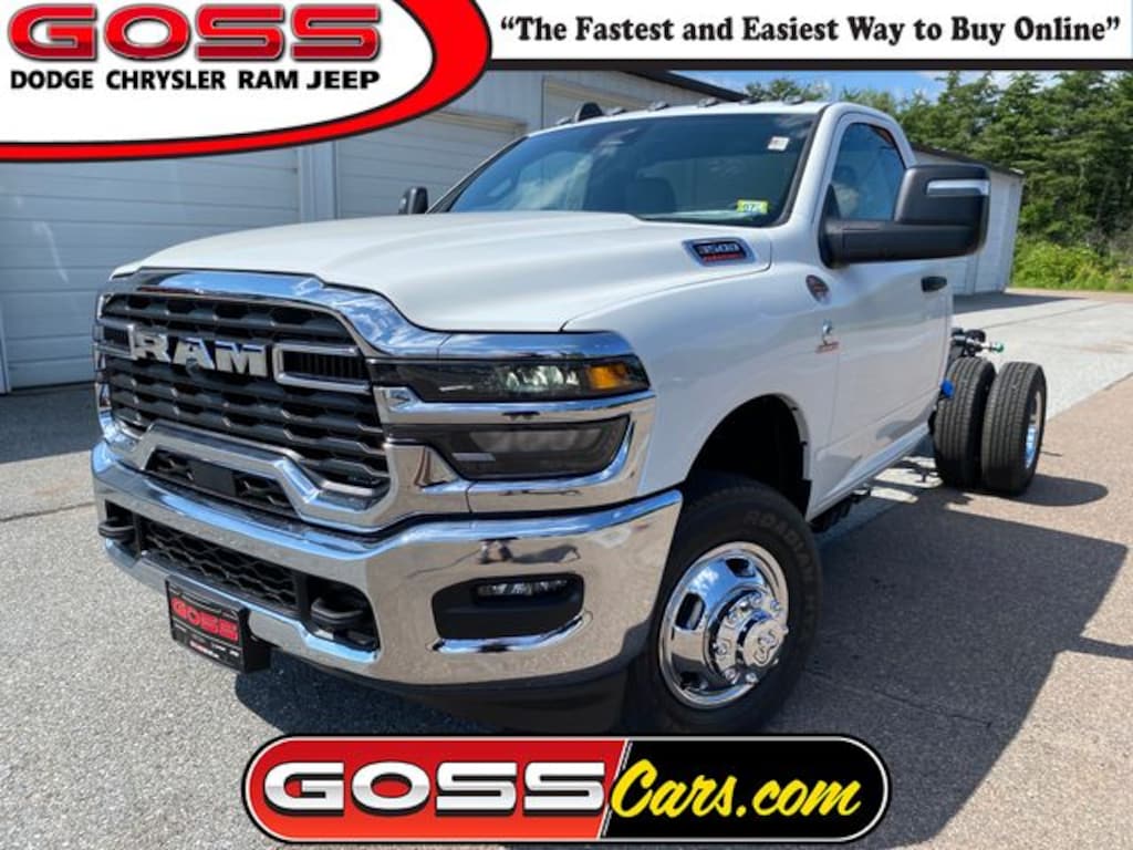 New 2026 Ram 3500 TRADESMAN CHASSIS REGULAR CAB 4X4 60' CA Pickup