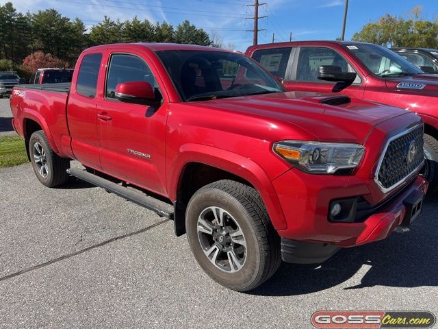 2019 Toyota Tacoma TRD Sport V6 photo 2