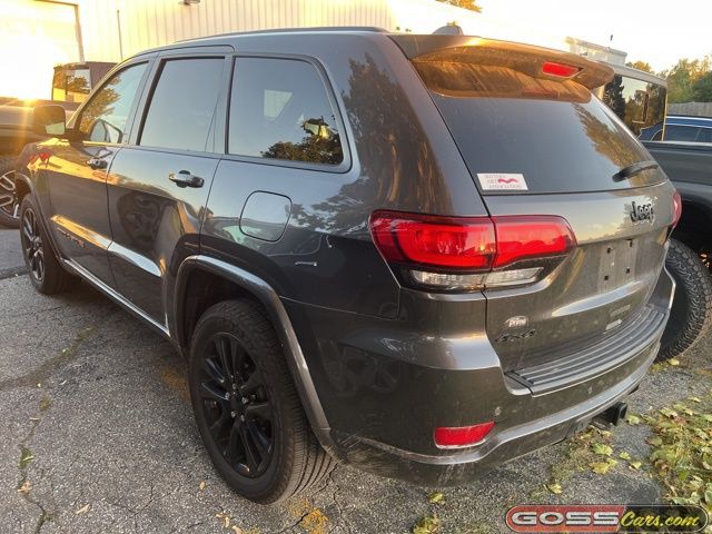 2019 Jeep Grand Cherokee Altitude photo 2