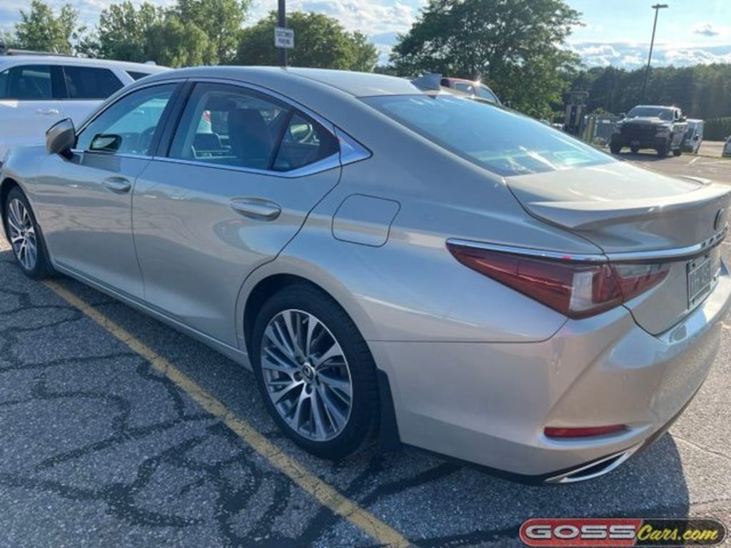 Used 2021 Lexus ES 350 Sedan