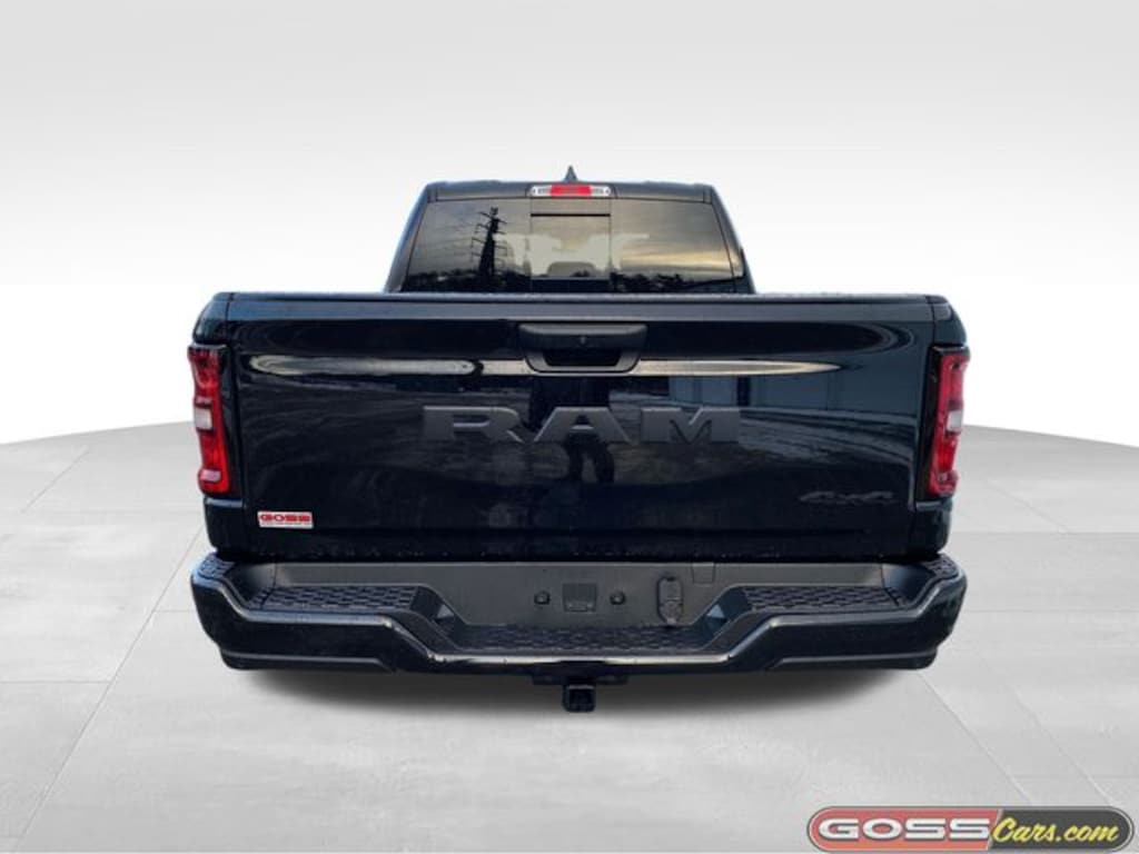 New 2025 Ram 1500 Tradesman Crew Cab 4x4 5'7 Box Pickup